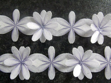 Load image into Gallery viewer, 3 Precut Edible Wafer Paper 3d Lilac Daisy flower cake ribbon/border cake topper

