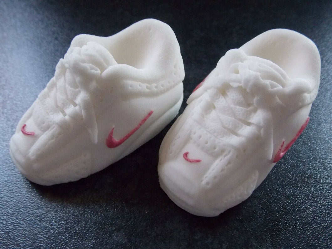 1 Pair Edible Trainers/Sneaker/shoes/nike fondant cake/cupcake toppers