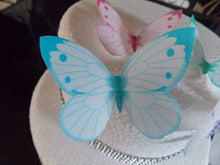 Load image into Gallery viewer, 12 Precut Large Edible Butterflies for cakes/cupcakes
